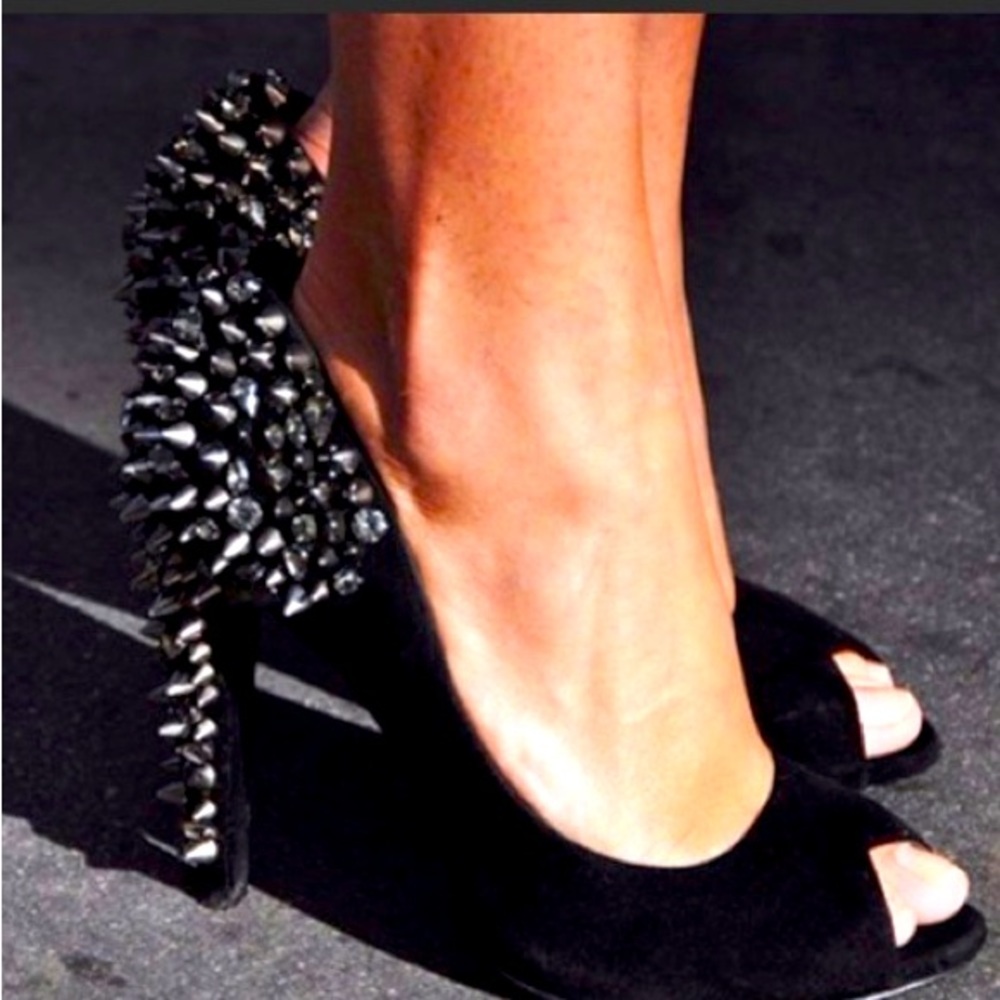 ULTRA ROCK GLAM - Sam Edelman Lorissa Peeptoe Spiked Stud Heels - 8.5